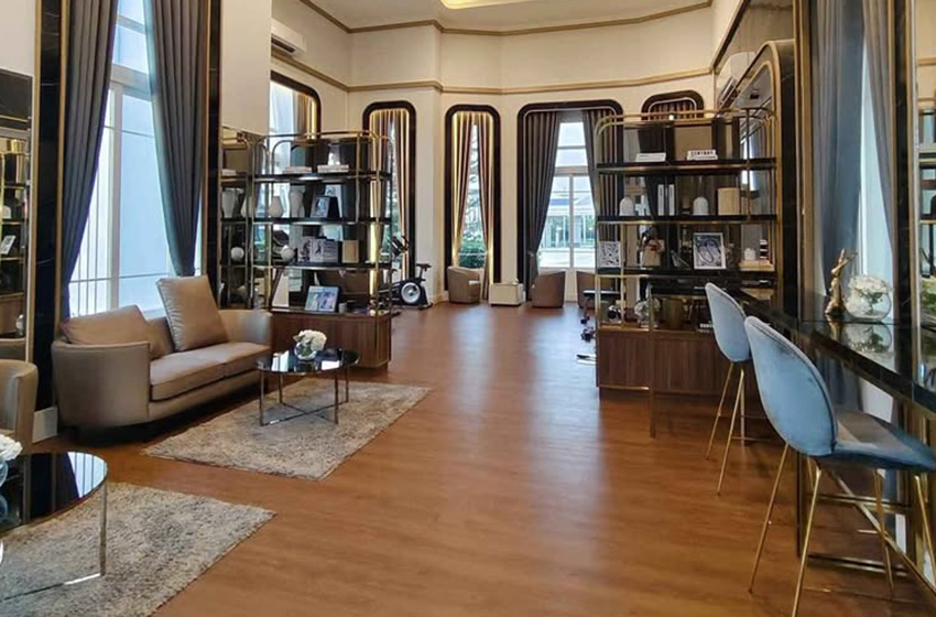 House with Private Pool in Bangnatrad 